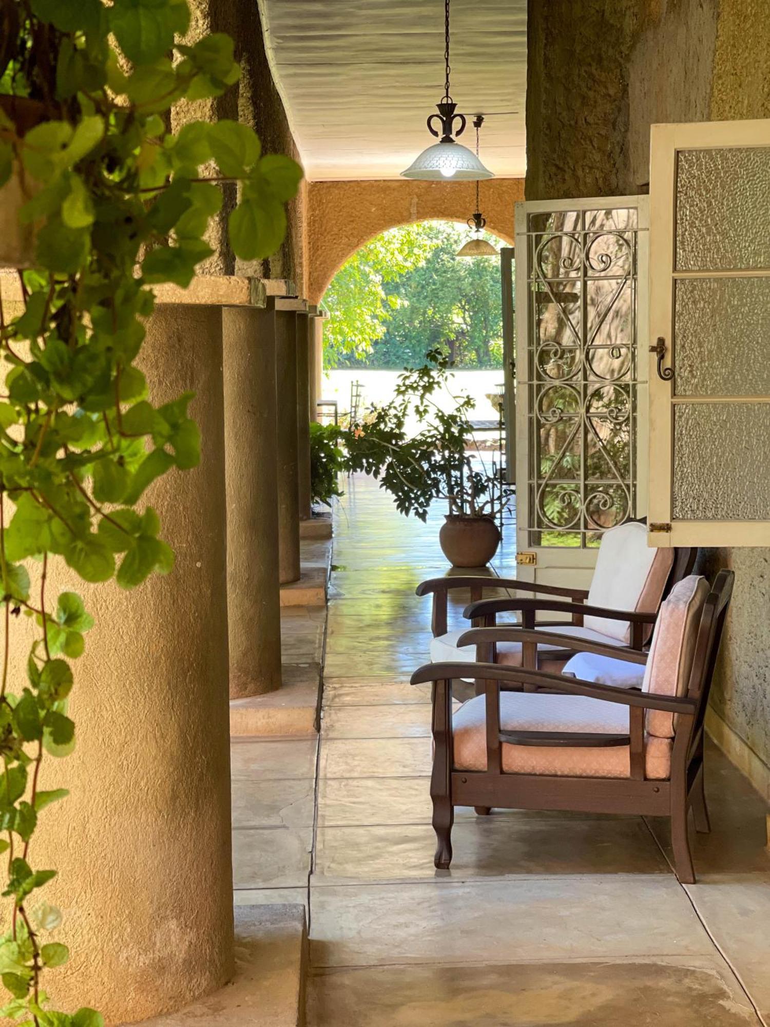 Huntingdon House And Chawani Bungalow Thyolo Екстериор снимка